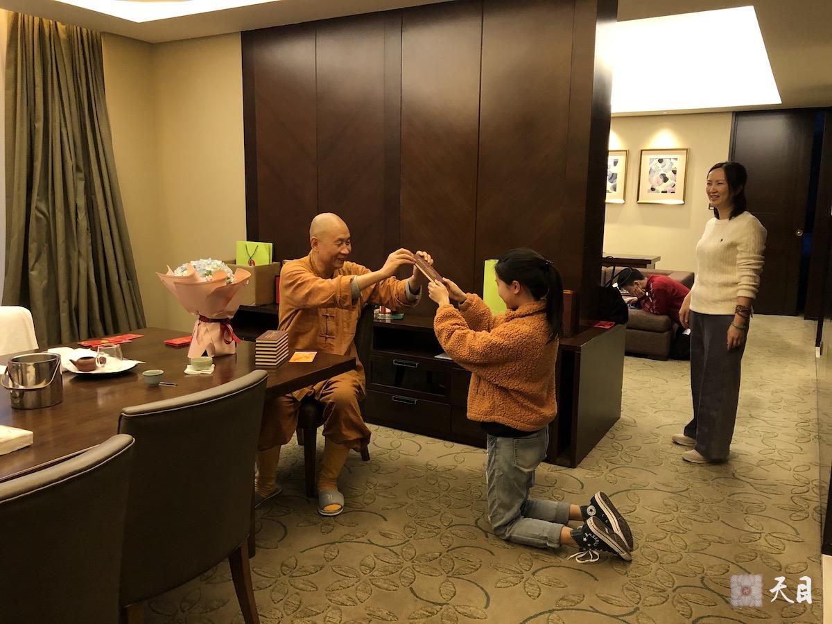 20191229圣观法师在广州粤海喜来登过生日2