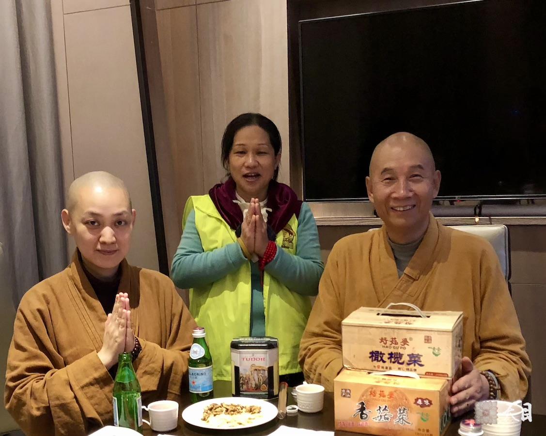 20181229圣观法师在海口万丽过生日5