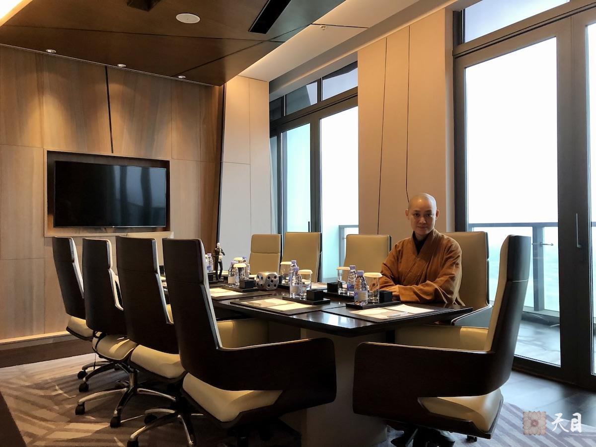 20181229果实法师在海口万丽给恩师圣观法师祝寿6