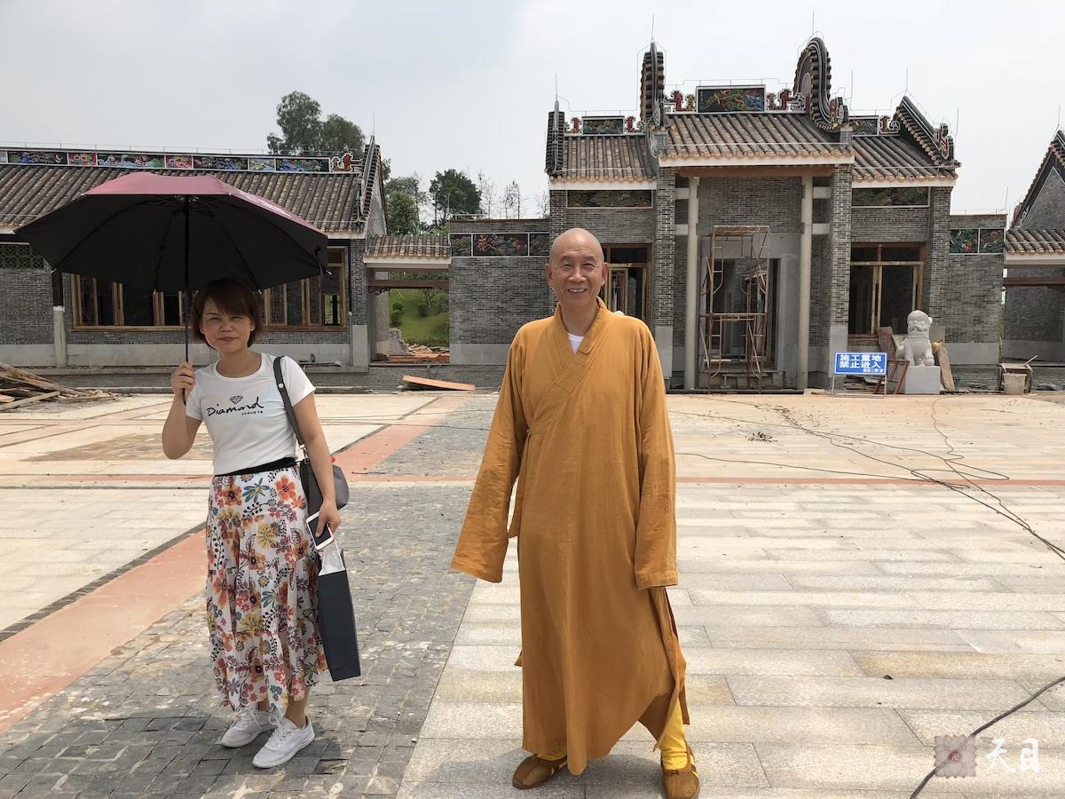 20180708圣观法师带领果实法师等弟子参观佛山南海丹灶的康有为故居7