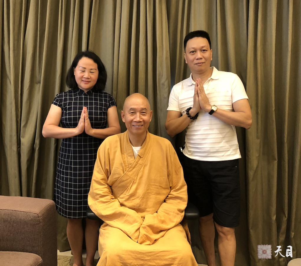 20180712圣观法师带领果实法师在广州粤海喜来登接见常芳常乖演晟居士