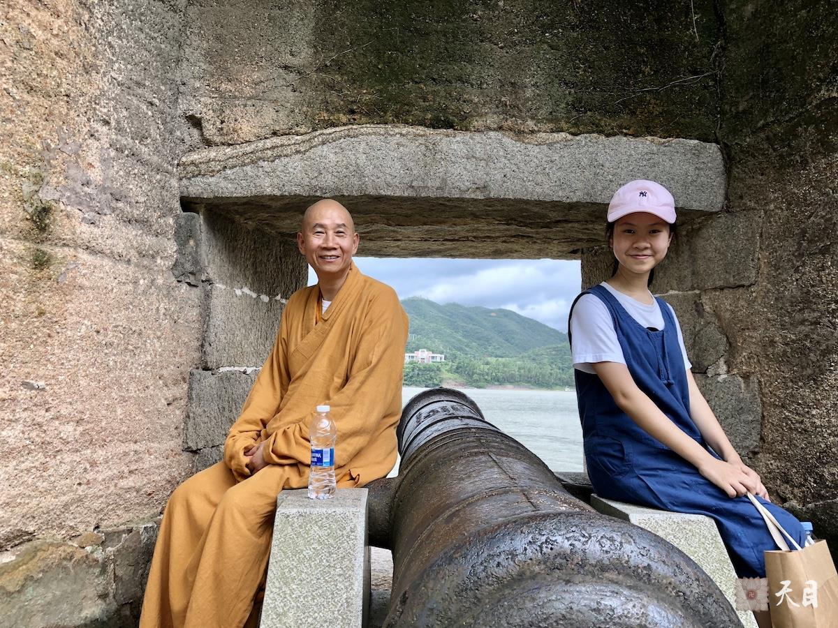 20180718圣观法师带领果贞心平大安居士参观新会崖山2