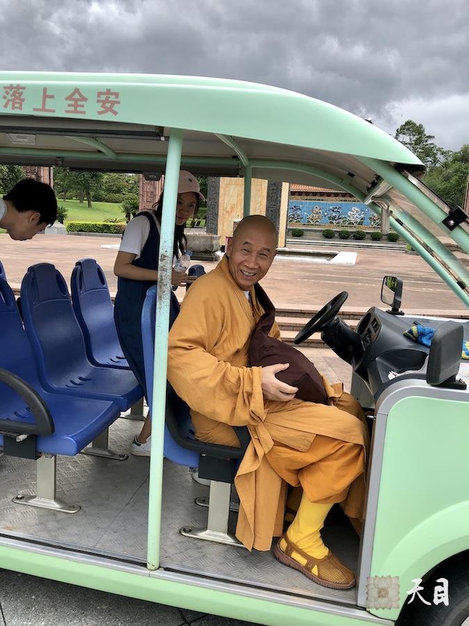 20180718圣观法师带领果贞心平大安居士参观新会崖山4
