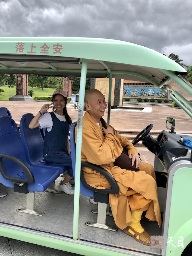 20180718圣观法师带领果贞心平大安居士参观新会崖山4