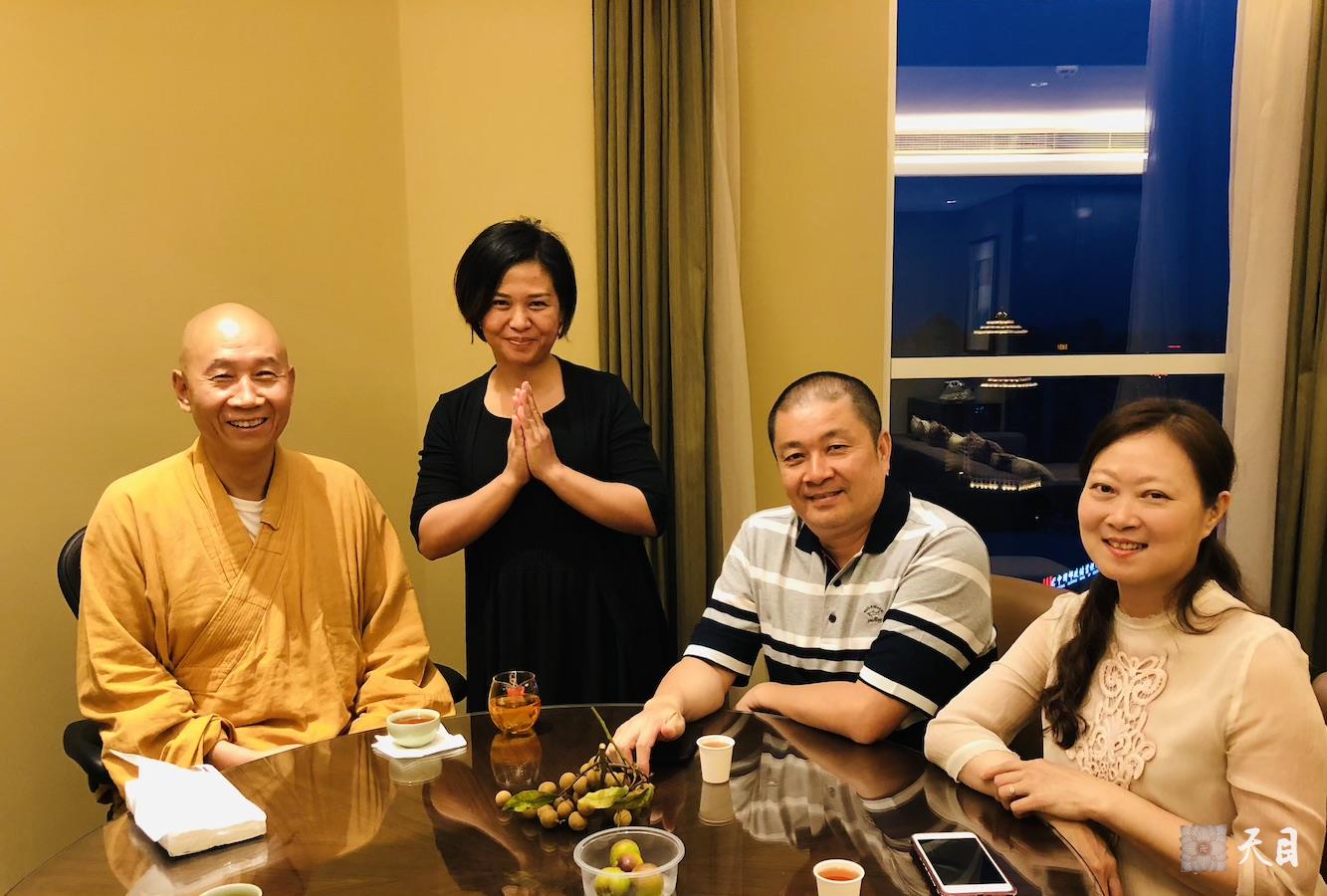 20180722圣观法师带领果实法师在广州粤海喜来登接见常喜心一果珍居士
