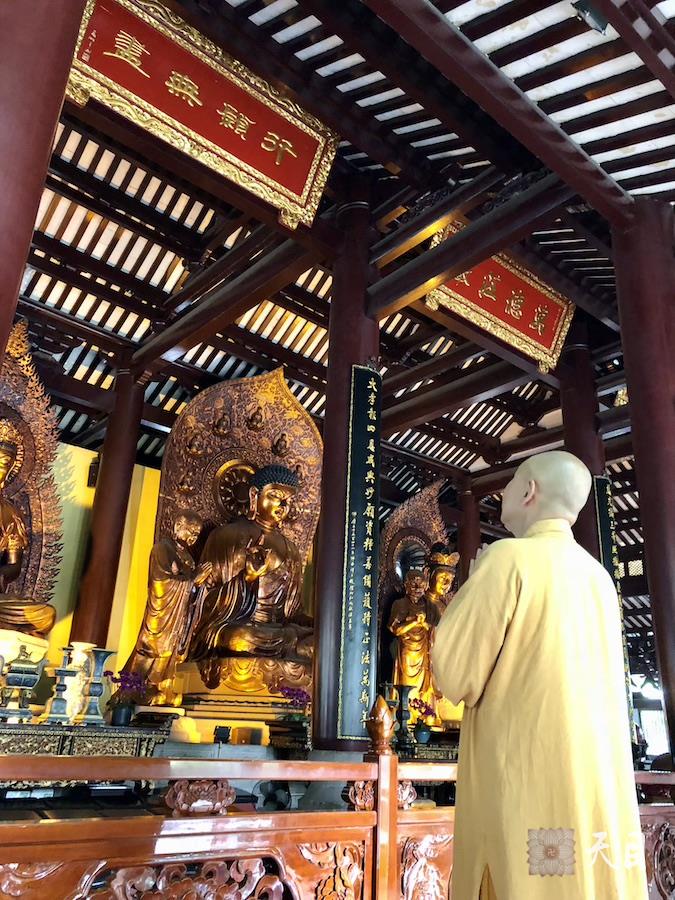 20180723圣观法师带领果实法师等弟子在广州光孝寺参学2