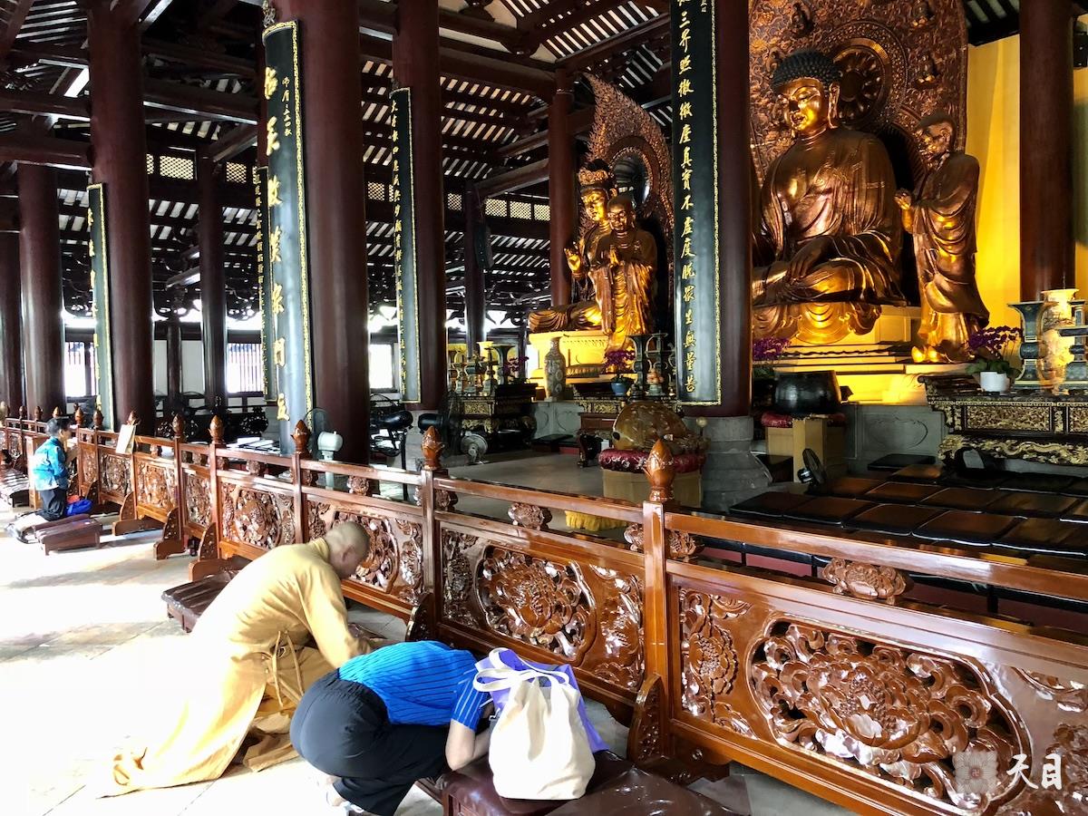 20180723圣观法师带领果实法师等弟子在广州光孝寺参学2