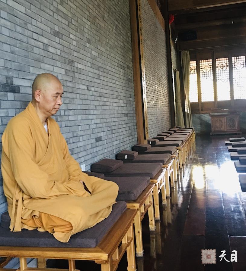 20180806圣观法师带领果然常顺居士在温州江心寺参学