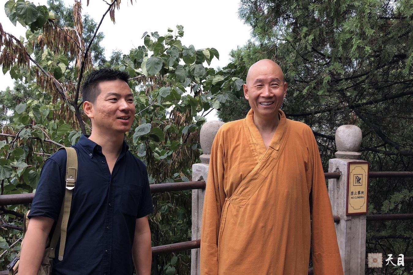 20180811圣观法师带领果实法师等弟子游览西安骊山在兵谏亭3