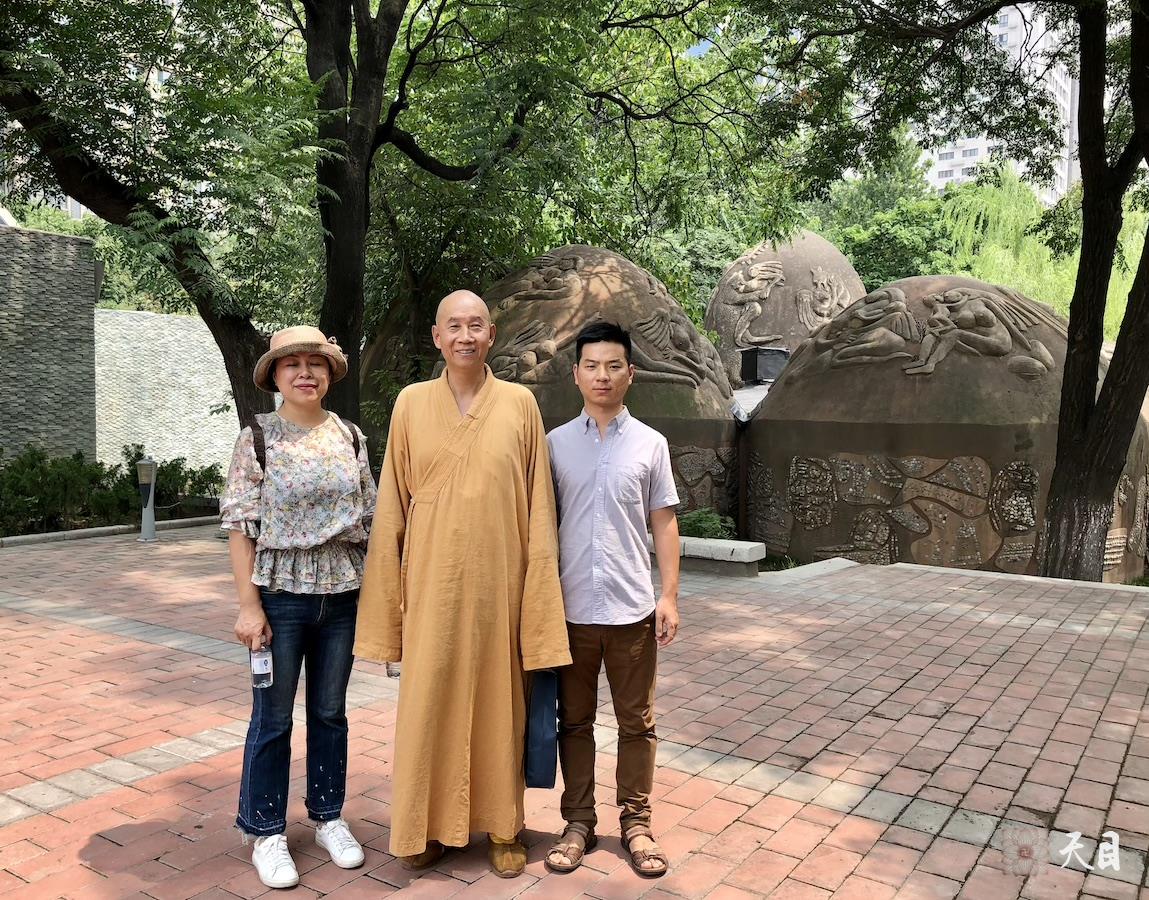 20180813圣观法师带领果实法师等弟子参观西安半坡博物馆6