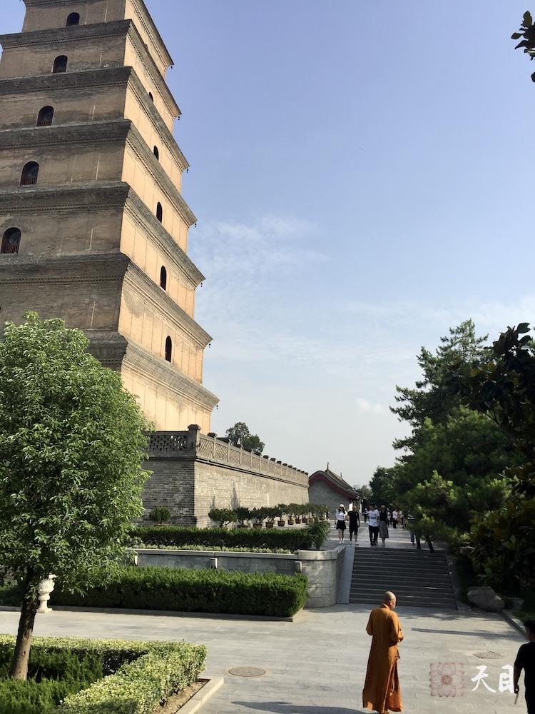 20180518圣观法师带领果实法师等弟子在西安法相宗祖庭大慈恩寺参学3