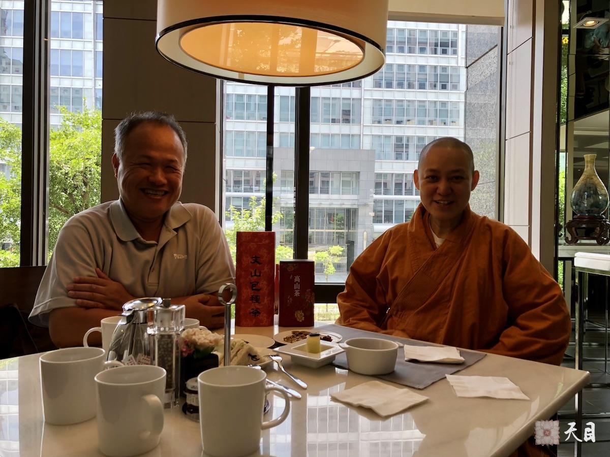 20180819果实法师和金柯居士相聚在台北六福皇宫威斯汀庆祝圣僧归来