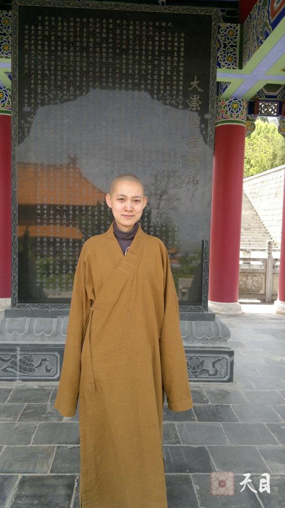 20120403果实法师带领果愿果丽常真居士在云南大理崇圣寺参学2