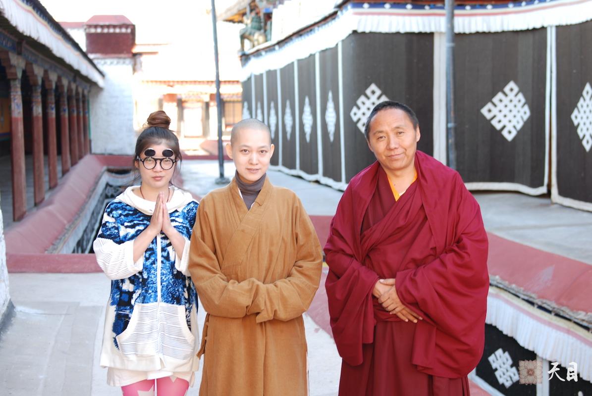 20120904果实法师和常净常明居士在西藏拉萨大昭寺