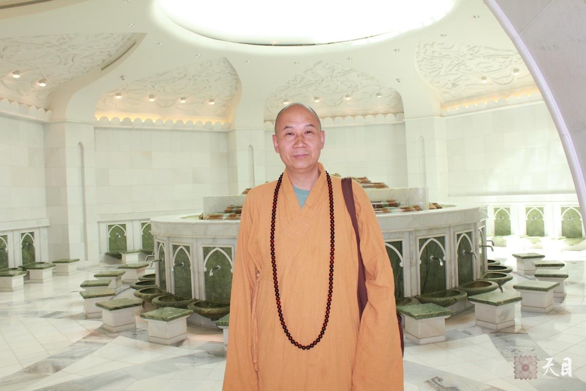 20121002圣观法师应心敬果贞心平大安居士合家供养同游迪拜在扎耶德阿布扎比大清真寺2