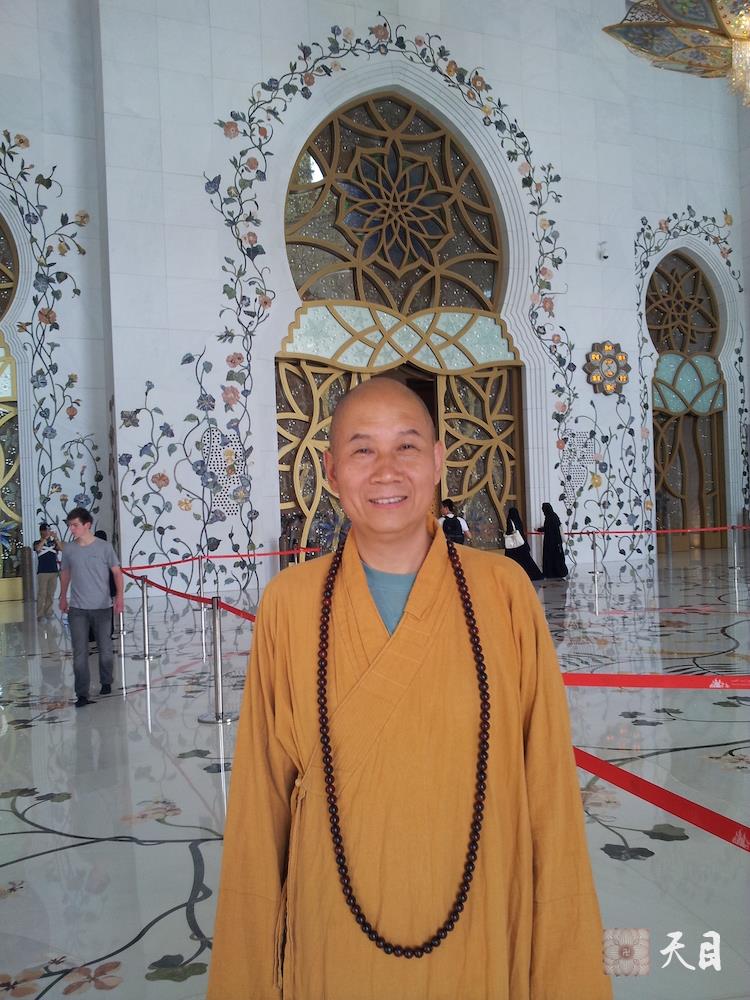 20121002圣观法师应心敬果贞心平大安居士合家供养同游迪拜在扎耶德阿布扎比大清真寺1