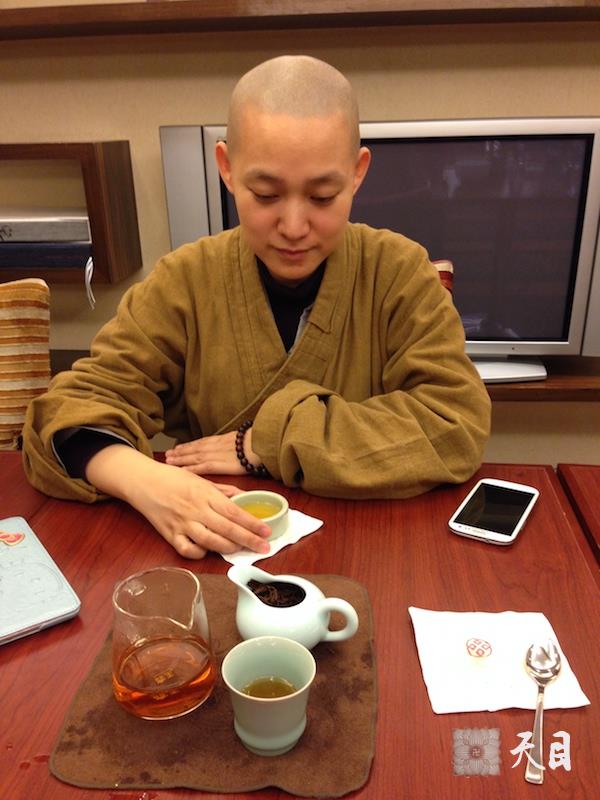 20140101果实法师应心一居士供养北京国贸跨年常香法师侍者常戒居士护法2