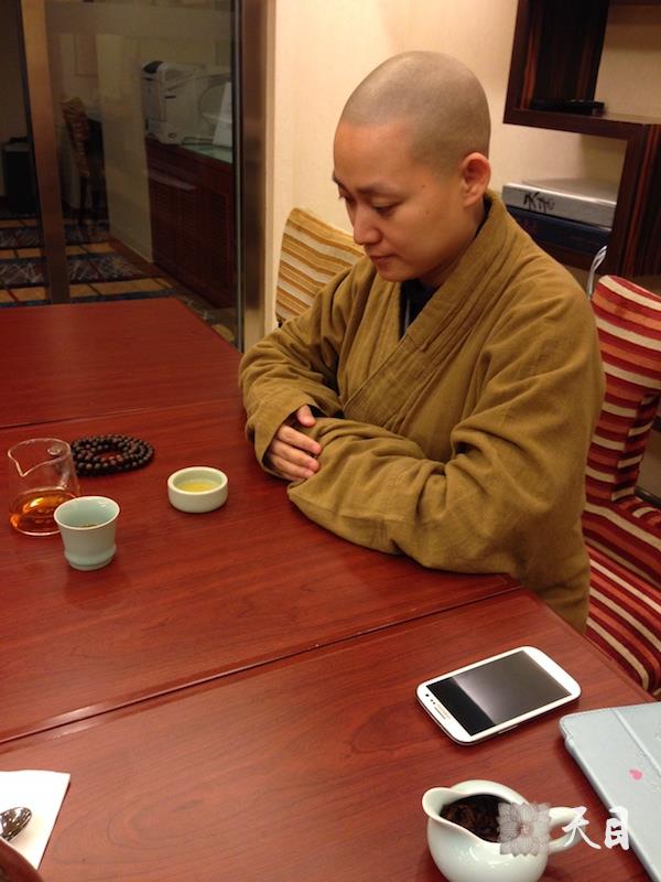 20140101果实法师应心一居士供养北京国贸跨年常香法师侍者常戒居士护法2