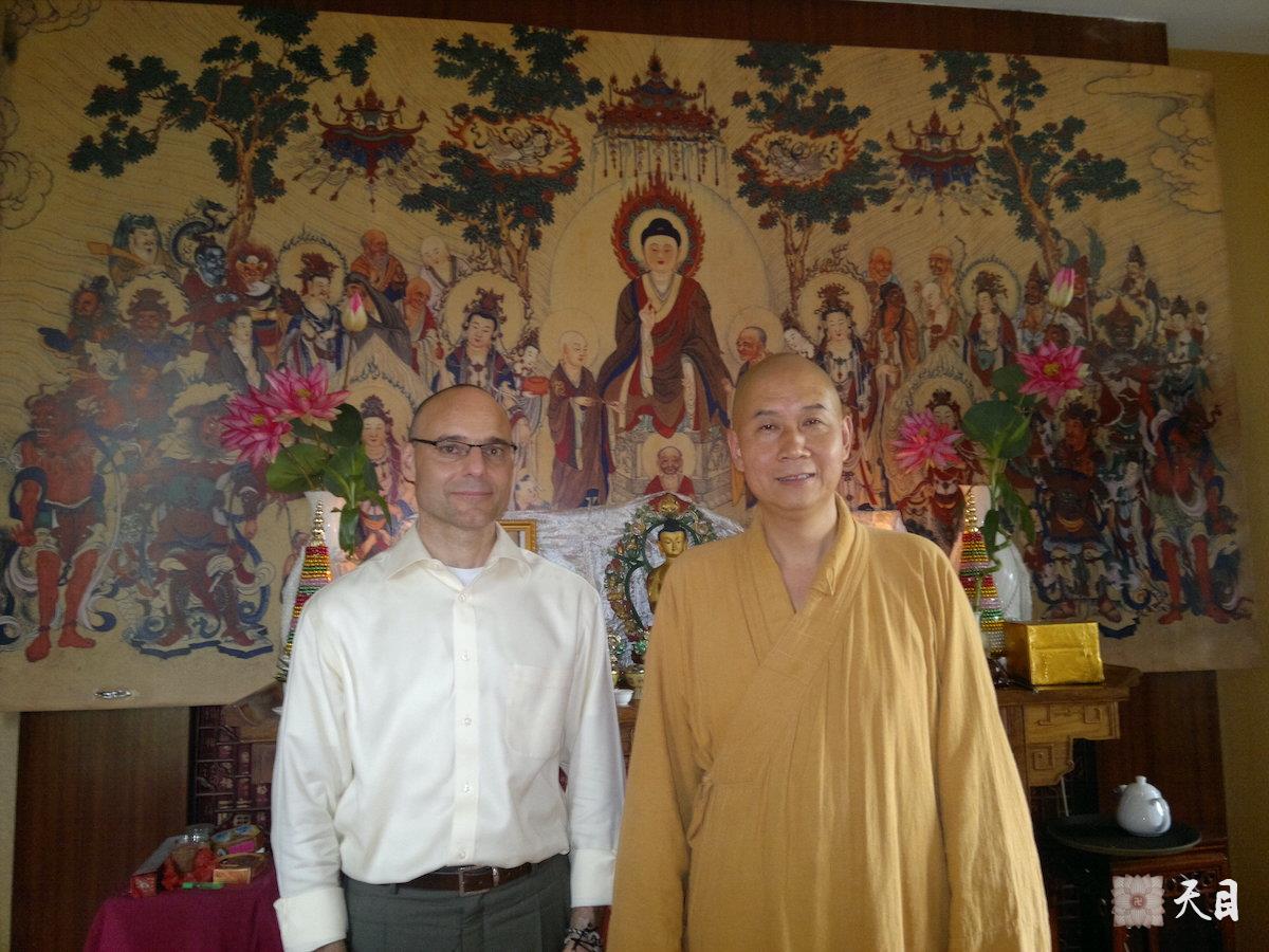 20110610圣观法师带领果实法师应心一居士的供养和包德宝相聚在在广州莲慈素食馆