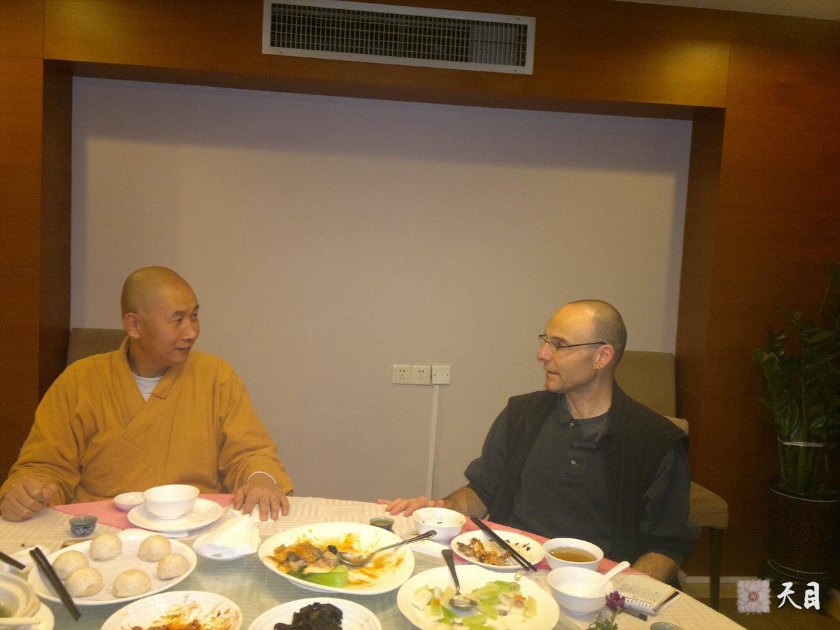 20110309圣观法师在广州应信力建的礼请在其帽峰山会所开示并介绍包德宝与信力建认识