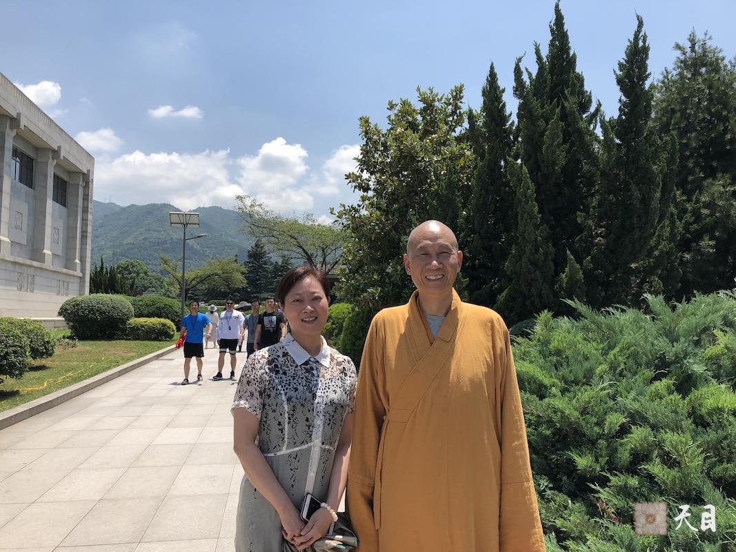 20180609圣观法师在西安带领果实法师等弟子参观秦始皇兵马俑博物馆9