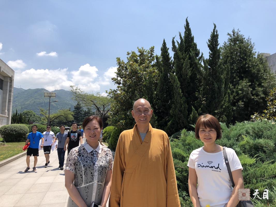 20180609圣观法师在西安带领果实法师等弟子参观秦始皇兵马俑博物馆9