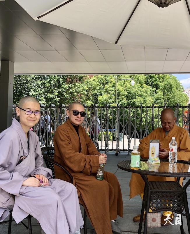 20180609圣观法师在西安带领果实法师等弟子参观秦始皇兵马俑博物馆9