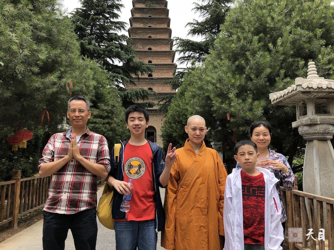 20180528果实法师领众跟随恩师圣观法师在西安净土宗祖庭香积寺参学4