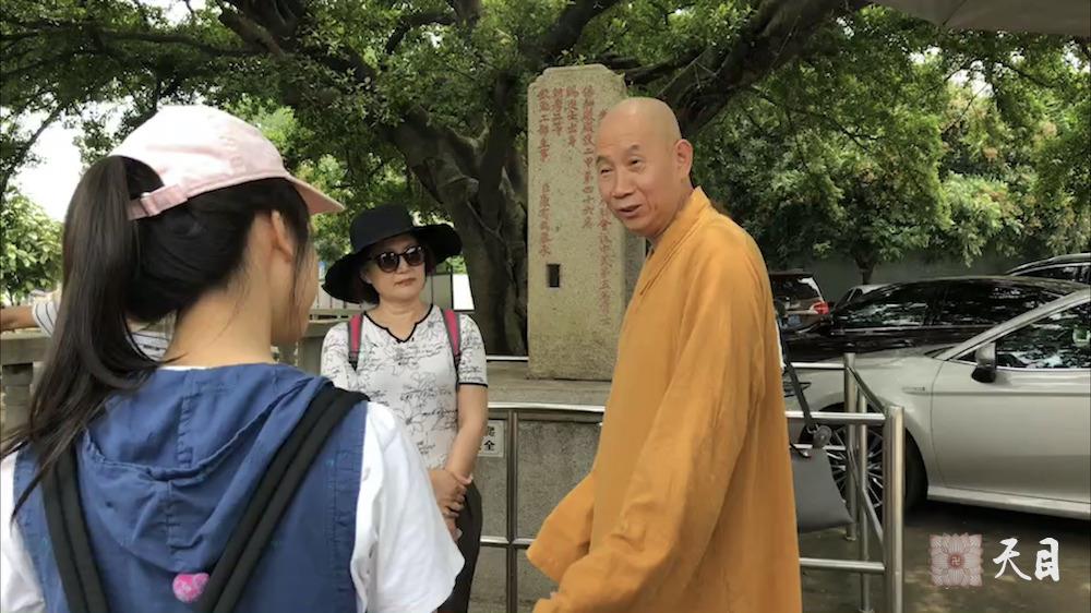 20180708圣观法师带领果实法师等弟子参观佛山南海丹灶的康有为故居2