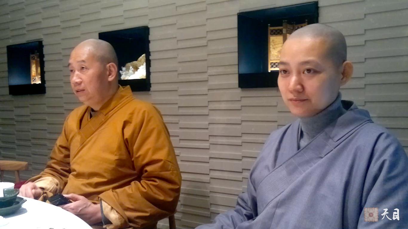 20110112圣观法师应果实法师的礼请在广州素成斋素食馆应常无居士的供养加持果实法师的生日宴2