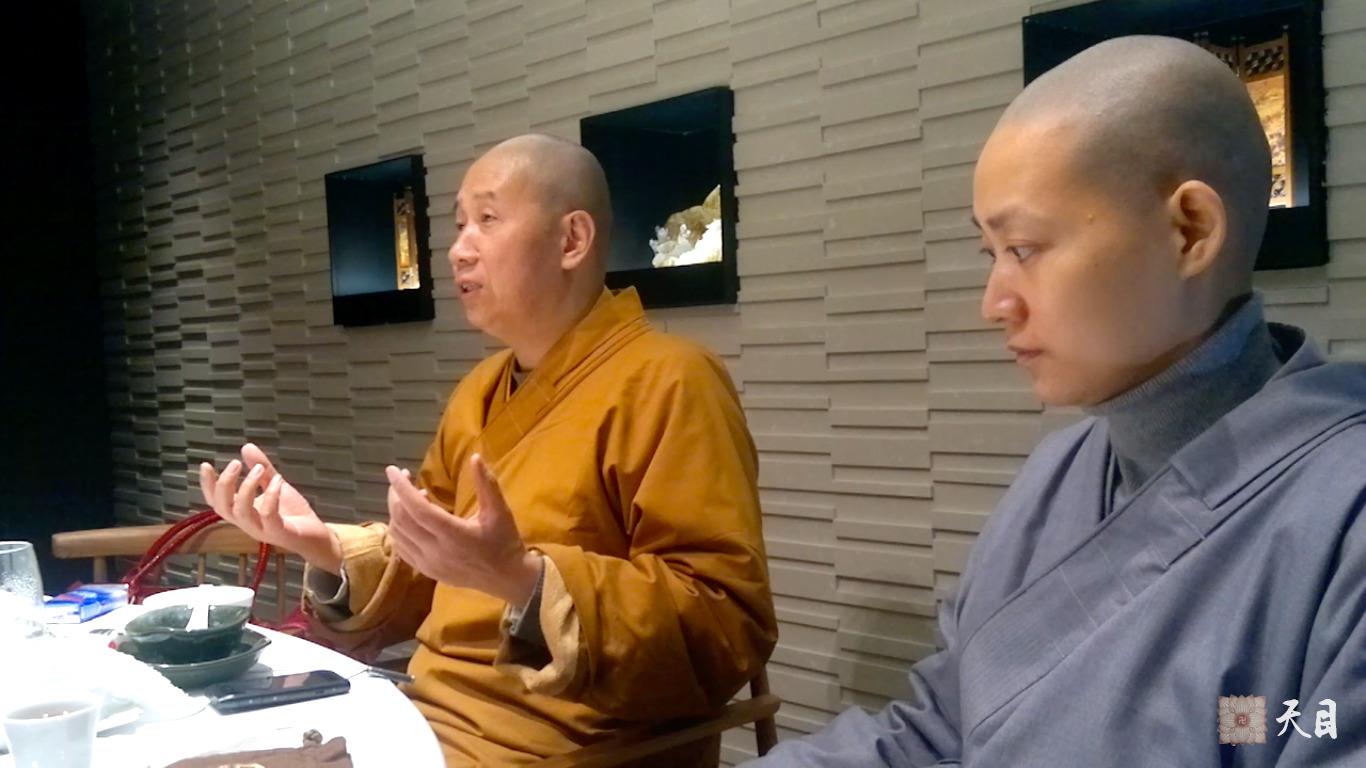 20110112圣观法师应果实法师的礼请在广州素成斋素食馆应常无居士的供养加持果实法师的生日宴2