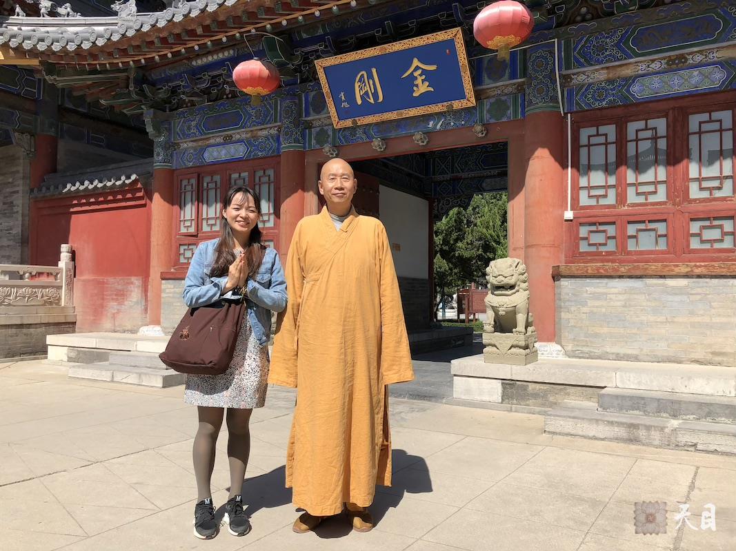 20181001圣观法师尚在陕西省人民医院高干病房住院慈悲带领果实法师等弟子在西安密宗祖庭大兴善寺参学1