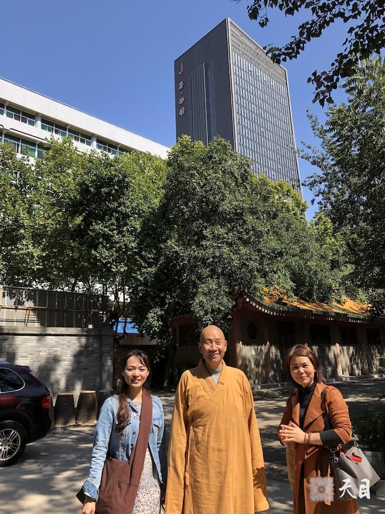 20181001圣观法师尚在陕西省人民医院高干病房住院慈悲带领果实法师等弟子在西安密宗祖庭大兴善寺参学9