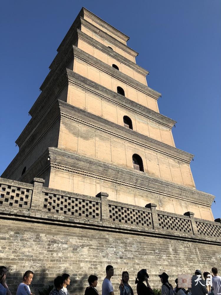 20181001圣观法师尚在陕西省人民医院高干病房住院慈悲带领果实法师等弟子在西安法相宗祖庭大慈恩寺参学1