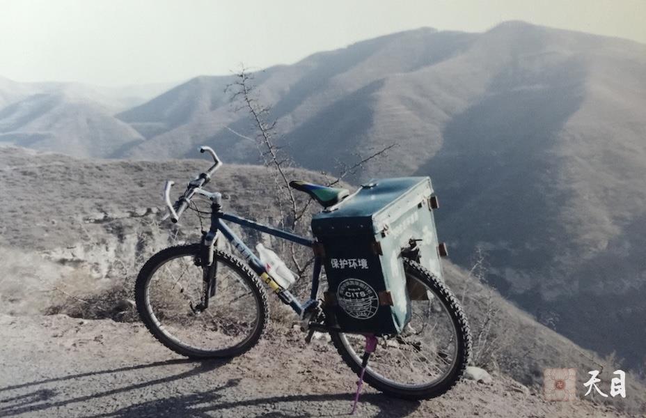20181004圣观法师应常心法师的俗家女儿张译文居士的礼请在青岛李四光故居出席张译文居士&于文虔居士的西式素宴婚礼9