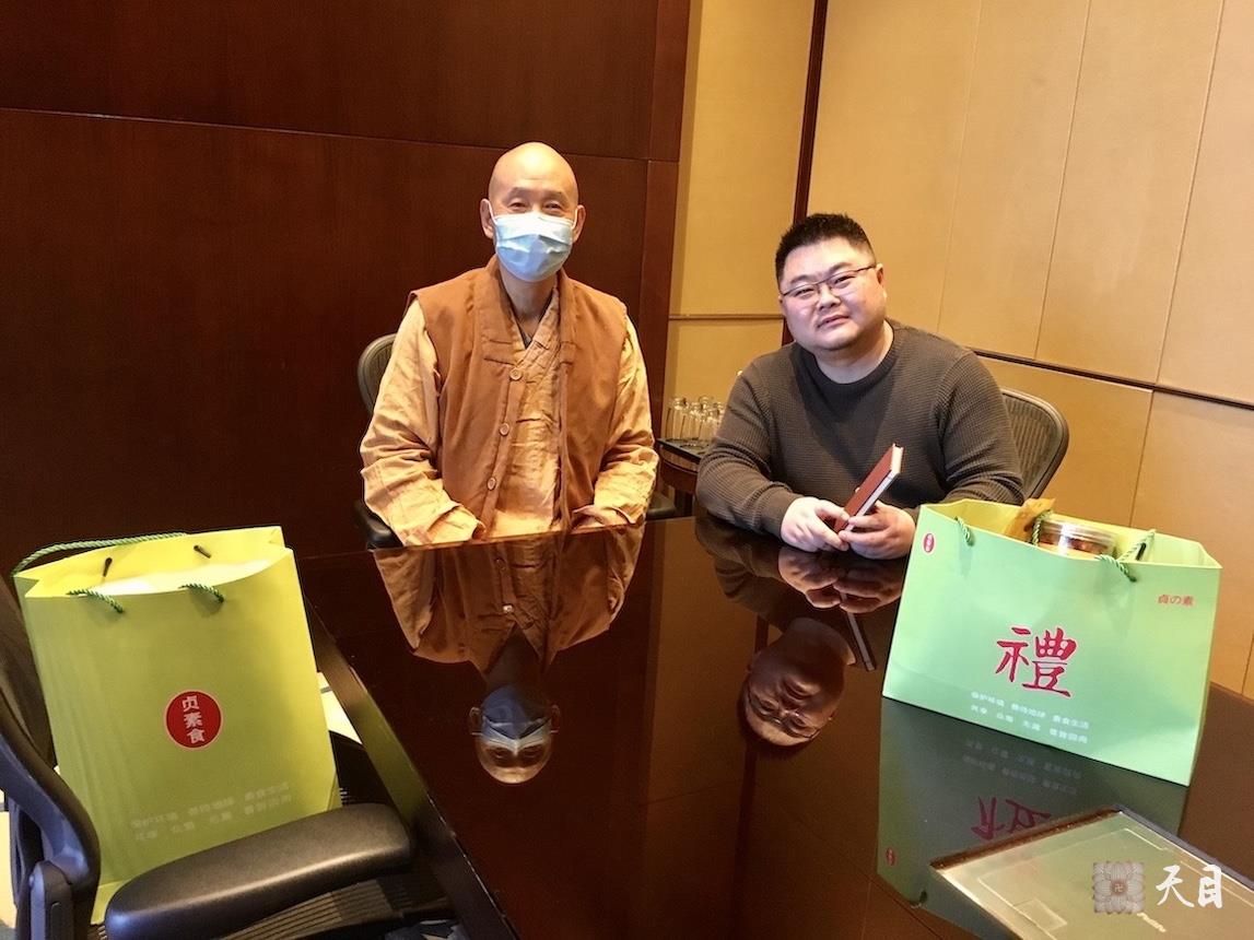 20201231圣观法师和孟登科相聚在广州粤海喜来登1