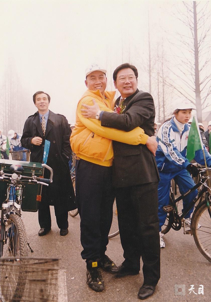 19990101徐志强（出家前的圣观法师）单骑万里开始陕西汉中出发1