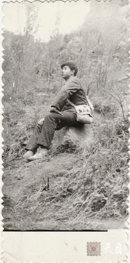 1979--1984年夏徐志强（出家前的圣观法师）中国科技大学毕业证件照、华山、北京中南海