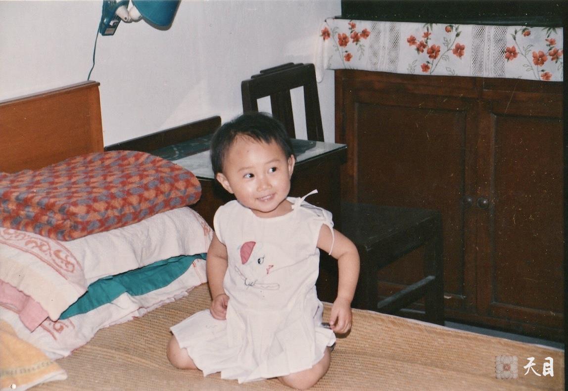 1989恩师圣观法师的俗家女儿二岁生日照