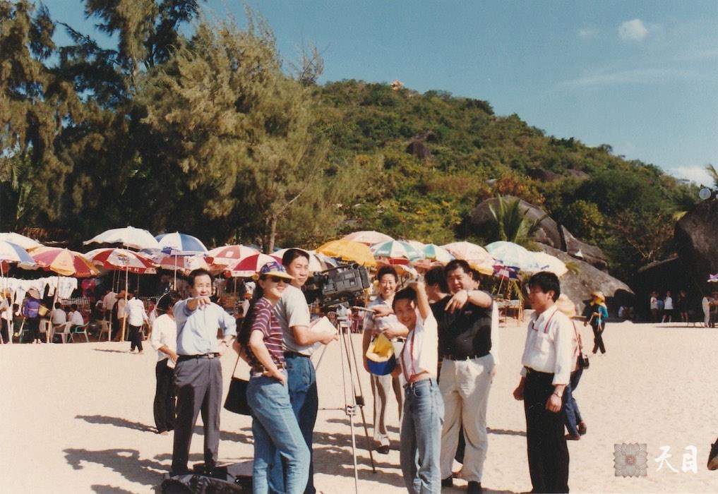 1997年夏徐志强（出家前的圣观法师）在海南拍摄100集大型纪录片《世界华人》