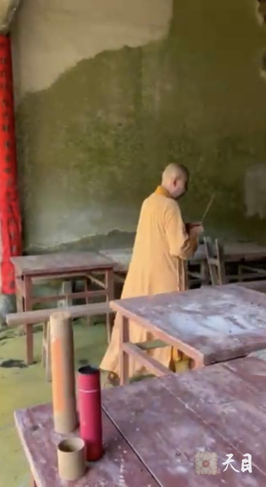 20240526圣观法师在福建龙岩新罗万安四村村西坑源自然村徐氏宗祠崇德堂拜祖宗2