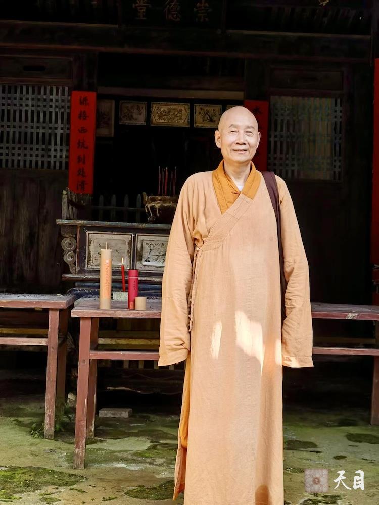 20240526圣观法师在福建龙岩新罗万安四村村西坑源自然村徐氏宗祠崇德堂拜祖宗1