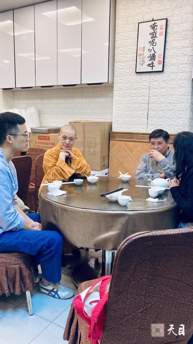 20231208果实法师在香港西环皇后大道西应常青居士供养宝莲苑素食馆3