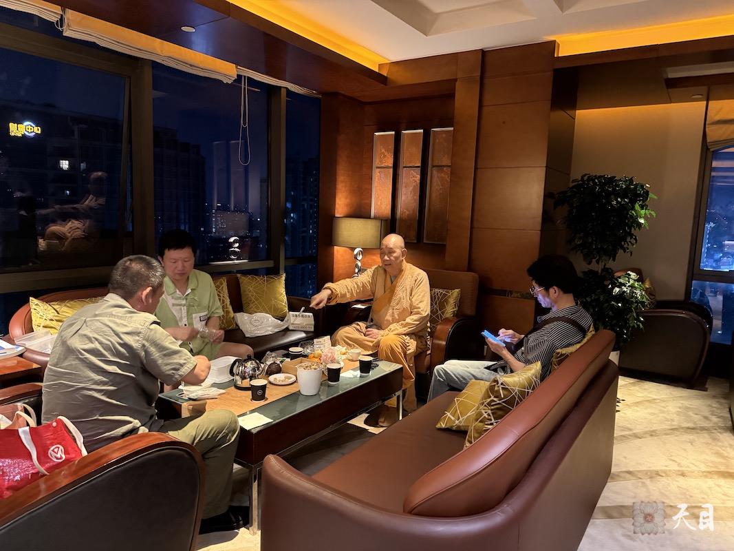 20250601六一儿童节圣观法师在温州天宁寺庙会素集及温州喜来登道场弘法慈悲加持贞素食茶