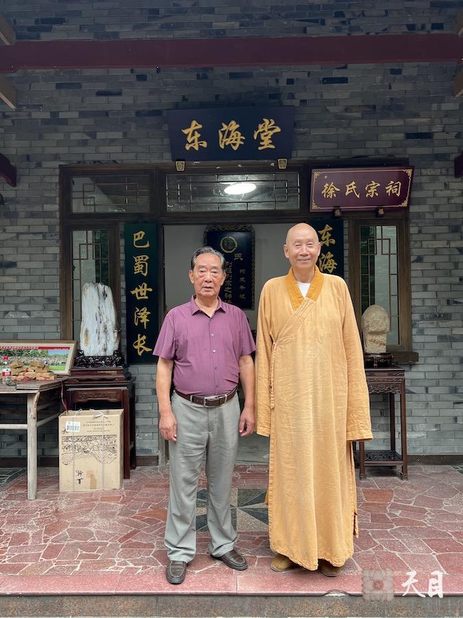 20240627圣观法师和中国农家乐第一家——徐家大院创始人徐纪元相聚在成都徐家大院1