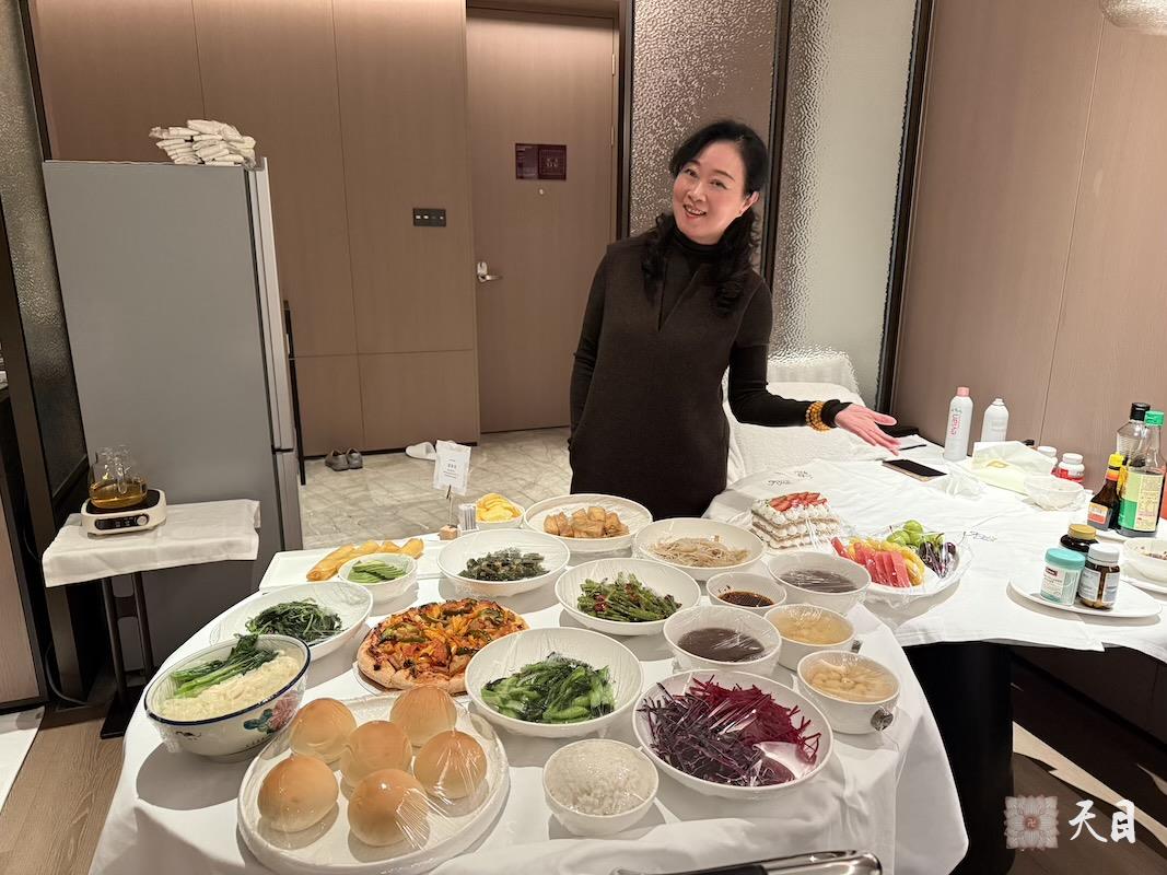 20260130圣观法师在揭阳万豪接见果珍常灯居士