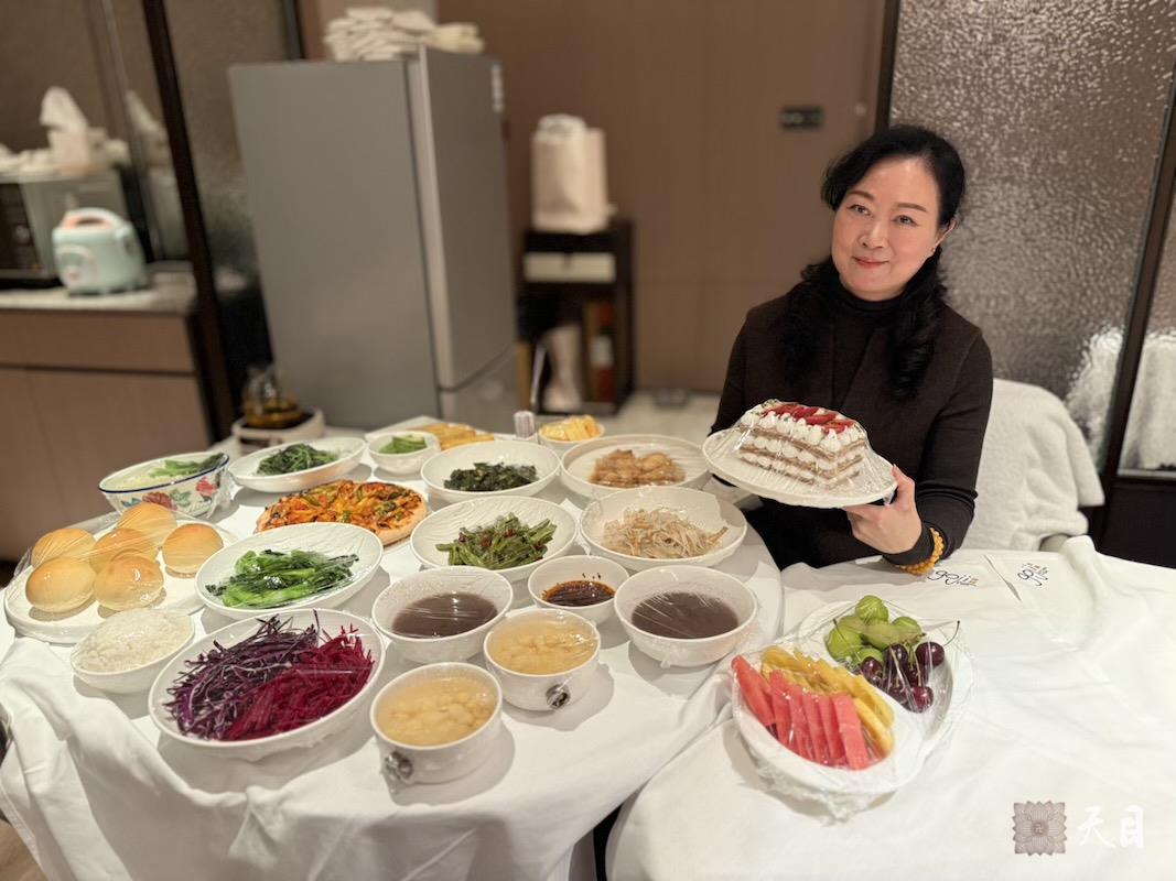 20260130圣观法师在揭阳万豪接见果珍常灯居士