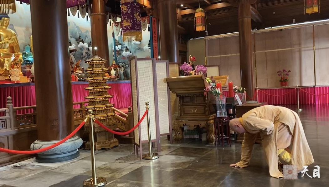 20260327圣观法师在厦门南普陀寺过堂给信众表法