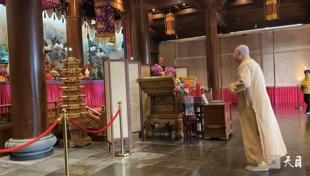 20260327圣观法师在厦门南普陀寺过堂给信众表法