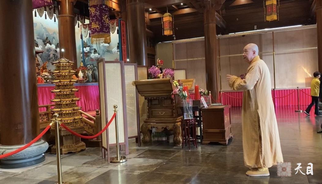 20260327圣观法师在厦门南普陀寺过堂给信众表法